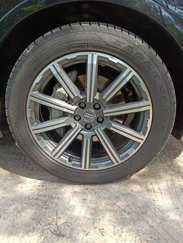 Ауди Ку 7 2016 в Одессе на Automoto.ua Черный Ауди Ку 7, объемом двигателя 3 л и пробегом 154 тыс. км за 28500 $, фото 1 на Automoto.ua