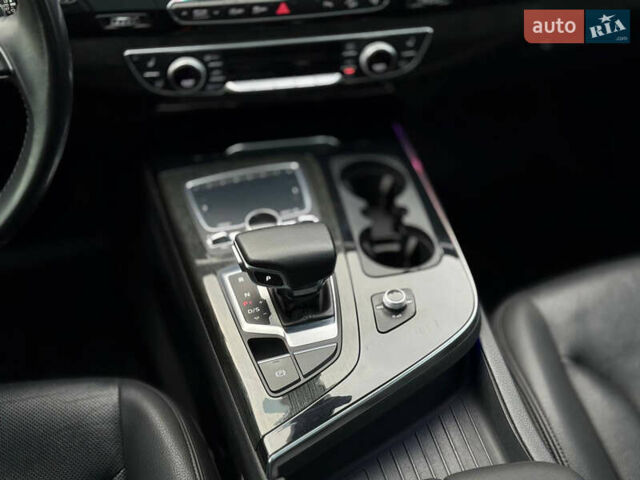 Ауді Ку 7 2016 у Києві на Automoto.ua Чорний Ауді Ку 7, об'ємом двигуна 3 л та пробігом 181 тис. км за 25900 $, фото 55 на Automoto.ua