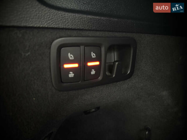 Черный Ауди Ку 7, объемом двигателя 3 л и пробегом 182 тыс. км за 28800 $, фото 69 на Automoto.ua