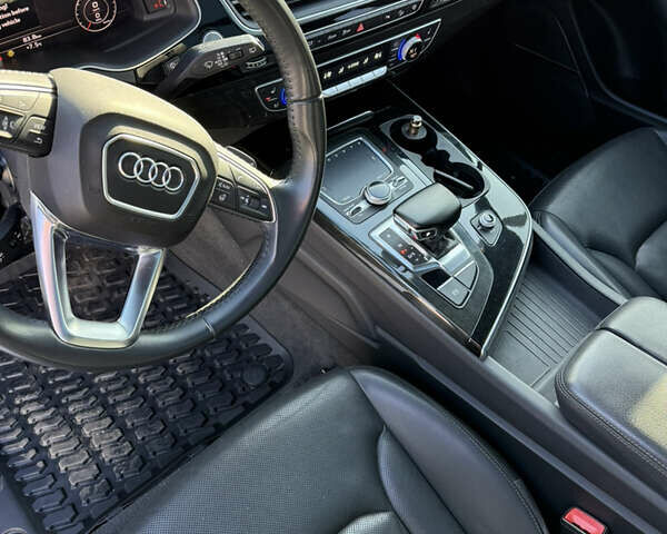 Черный Ауди Ку 7, объемом двигателя 3 л и пробегом 303 тыс. км за 23999 $, фото 28 на Automoto.ua