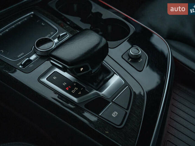 Черный Ауди Ку 7, объемом двигателя 3 л и пробегом 168 тыс. км за 28900 $, фото 31 на Automoto.ua