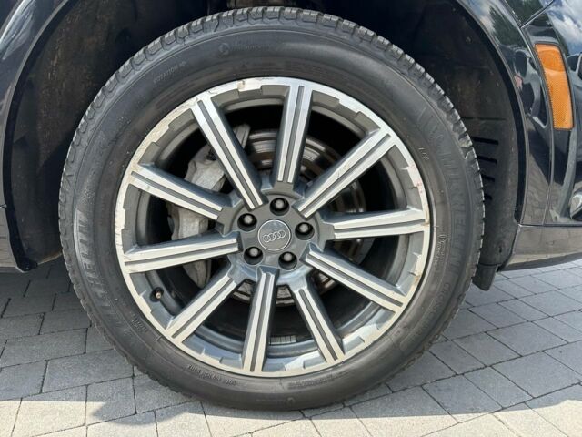 Черный Ауди Ку 7, объемом двигателя 3 л и пробегом 179 тыс. км за 23950 $, фото 3 на Automoto.ua