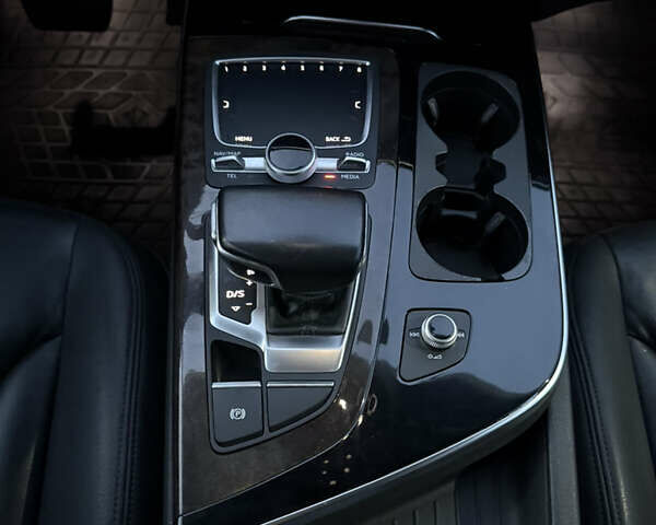 Черный Ауди Ку 7, объемом двигателя 3 л и пробегом 210 тыс. км за 22999 $, фото 43 на Automoto.ua