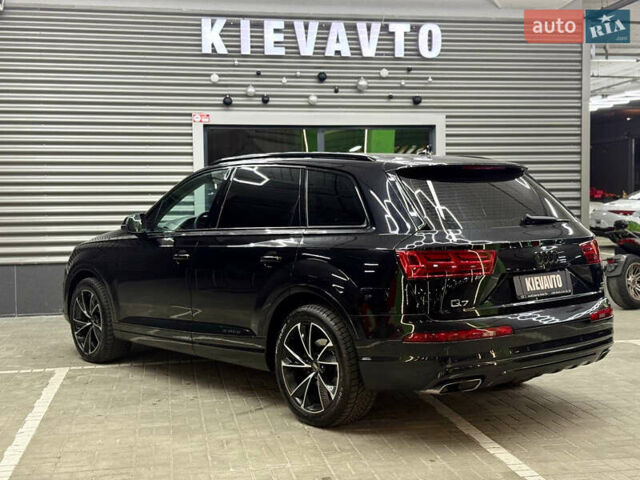 Черный Ауди Ку 7, объемом двигателя 3 л и пробегом 249 тыс. км за 28000 $, фото 4 на Automoto.ua