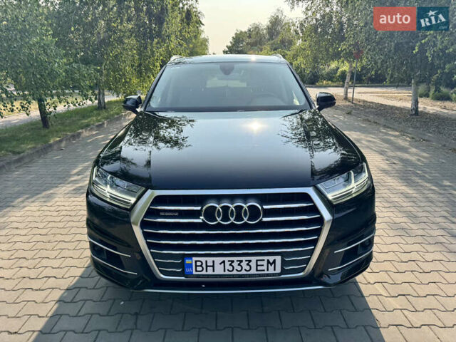 Черный Ауди Ку 7, объемом двигателя 2.97 л и пробегом 250 тыс. км за 30900 $, фото 1 на Automoto.ua