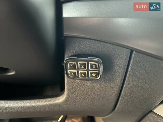 Черный Ауди Ку 7, объемом двигателя 2.97 л и пробегом 129 тыс. км за 43500 $, фото 30 на Automoto.ua