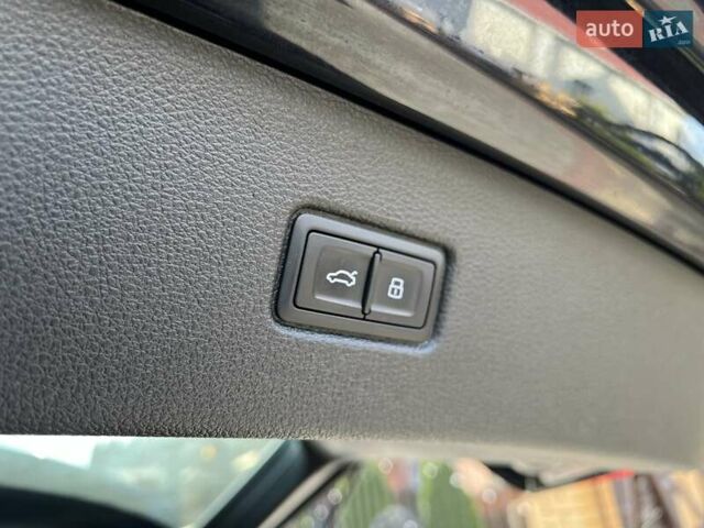 Ауді Ку 7 2016 у Хмельницькому на Automoto.ua Чорний Ауді Ку 7, об'ємом двигуна 2.97 л та пробігом 233 тис. км за 31900 $, фото 103 на Automoto.ua