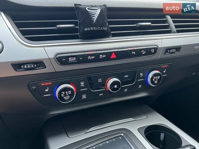 Черный Ауди Ку 7, объемом двигателя 2.97 л и пробегом 129 тыс. км за 43500 $, фото 48 на Automoto.ua