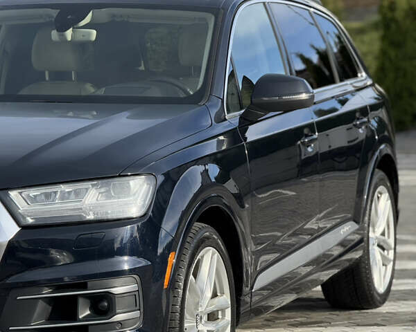 Черный Ауди Ку 7, объемом двигателя 3 л и пробегом 250 тыс. км за 27500 $, фото 1 на Automoto.ua