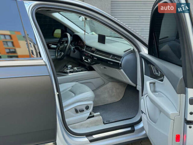 Черный Ауди Ку 7, объемом двигателя 3 л и пробегом 167 тыс. км за 28000 $, фото 32 на Automoto.ua