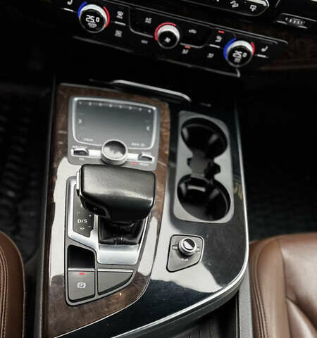 Черный Ауди Ку 7, объемом двигателя 3 л и пробегом 223 тыс. км за 22300 $, фото 11 на Automoto.ua