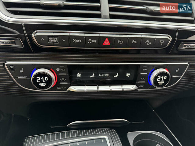 Чорний Ауді Ку 7, об'ємом двигуна 3 л та пробігом 178 тис. км за 48500 $, фото 21 на Automoto.ua