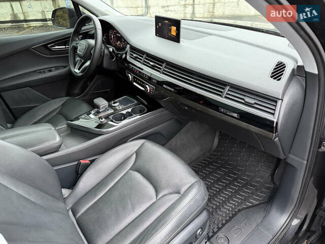 Черный Ауди Ку 7, объемом двигателя 3 л и пробегом 278 тыс. км за 20999 $, фото 66 на Automoto.ua