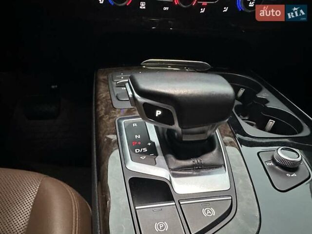 Черный Ауди Ку 7, объемом двигателя 3 л и пробегом 247 тыс. км за 28750 $, фото 85 на Automoto.ua