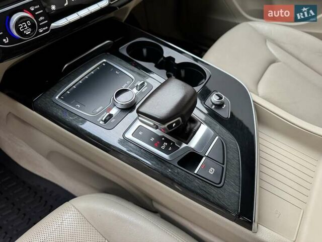 Черный Ауди Ку 7, объемом двигателя 3 л и пробегом 124 тыс. км за 30800 $, фото 29 на Automoto.ua