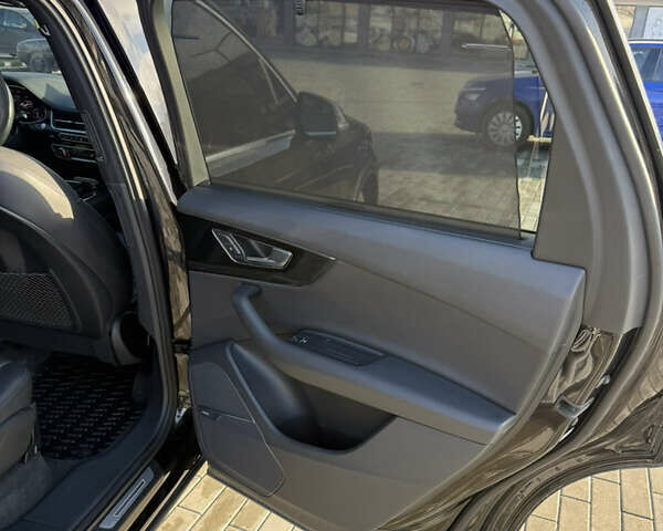 Черный Ауди Ку 7, объемом двигателя 3 л и пробегом 303 тыс. км за 23999 $, фото 17 на Automoto.ua