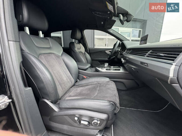 Ауди Ку 7 2016 в Мукачеве на Automoto.ua Черный Ауди Ку 7, объемом двигателя 3 л и пробегом 133 тыс. км за 36500 $, фото 62 на Automoto.ua