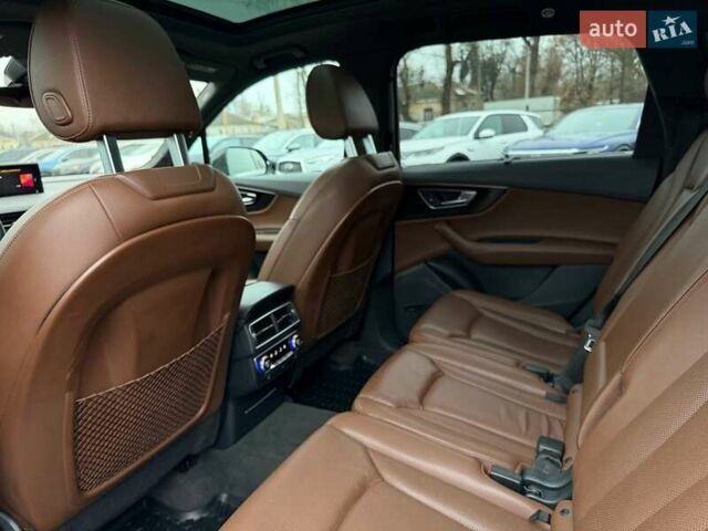 Черный Ауди Ку 7, объемом двигателя 3 л и пробегом 340 тыс. км за 25500 $, фото 16 на Automoto.ua