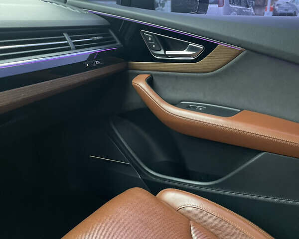 Черный Ауди Ку 7, объемом двигателя 3 л и пробегом 223 тыс. км за 28500 $, фото 54 на Automoto.ua