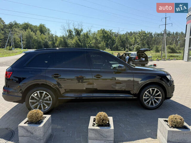 Ауди Ку 7 2016 в Ирпене на Automoto.ua Черный Ауди Ку 7, объемом двигателя 3 л и пробегом 86 тыс. км за 39000 $, фото 6 на Automoto.ua