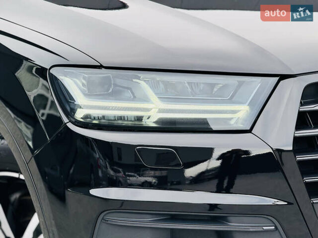 Ауди Ку 7 2016 в Мукачеве на Automoto.ua Черный Ауди Ку 7, объемом двигателя 3 л и пробегом 133 тыс. км за 36500 $, фото 28 на Automoto.ua