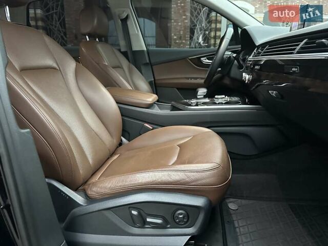 Черный Ауди Ку 7, объемом двигателя 3 л и пробегом 247 тыс. км за 28750 $, фото 69 на Automoto.ua