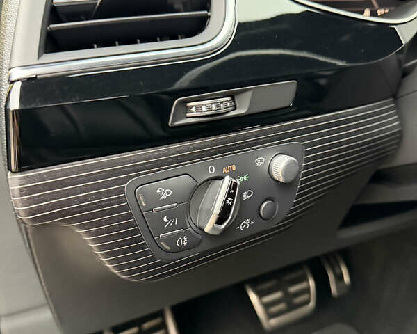 Чорний Ауді Ку 7, об'ємом двигуна 3 л та пробігом 178 тис. км за 48500 $, фото 17 на Automoto.ua