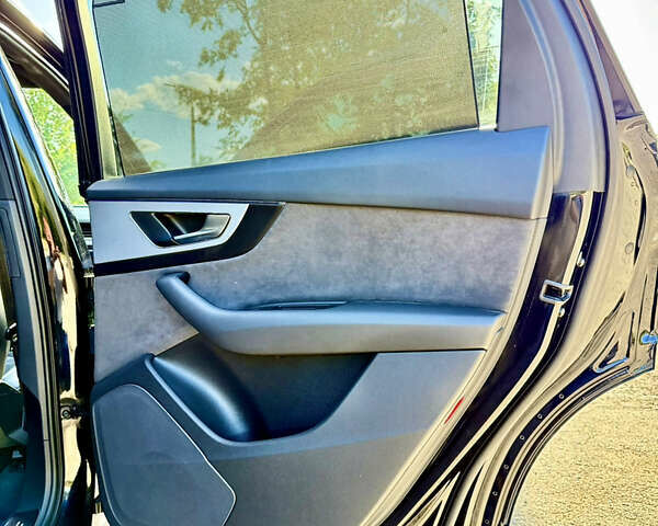 Чорний Ауді Ку 7, об'ємом двигуна 2.97 л та пробігом 154 тис. км за 37700 $, фото 23 на Automoto.ua