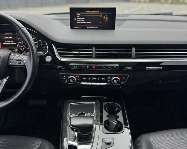 Черный Ауди Ку 7, объемом двигателя 3 л и пробегом 270 тыс. км за 23999 $, фото 31 на Automoto.ua