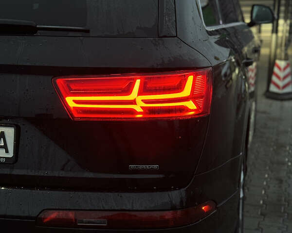 Черный Ауди Ку 7, объемом двигателя 1.98 л и пробегом 110 тыс. км за 24699 $, фото 10 на Automoto.ua