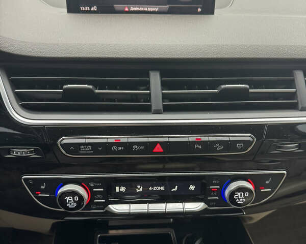 Черный Ауди Ку 7, объемом двигателя 2.97 л и пробегом 218 тыс. км за 39800 $, фото 10 на Automoto.ua