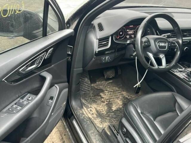 Черный Ауди Ку 7, объемом двигателя 2 л и пробегом 140 тыс. км за 19000 $, фото 3 на Automoto.ua