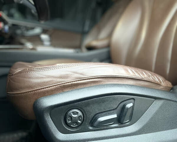 Черный Ауди Ку 7, объемом двигателя 2 л и пробегом 299 тыс. км за 21999 $, фото 23 на Automoto.ua