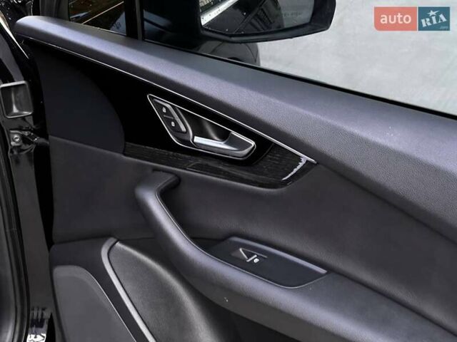 Черный Ауди Ку 7, объемом двигателя 3 л и пробегом 230 тыс. км за 24000 $, фото 9 на Automoto.ua