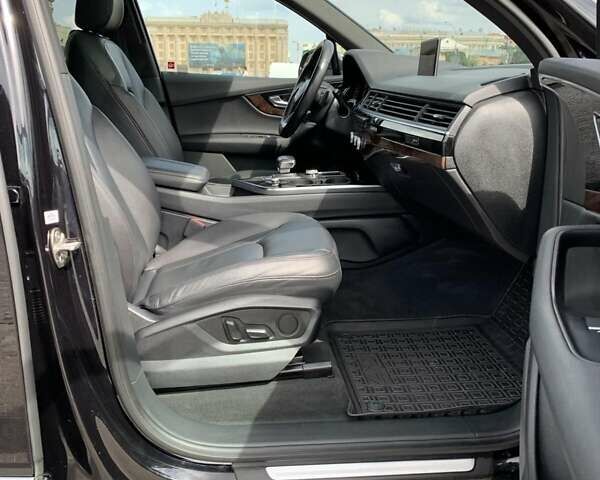 Черный Ауди Ку 7, объемом двигателя 3 л и пробегом 81 тыс. км за 30000 $, фото 12 на Automoto.ua