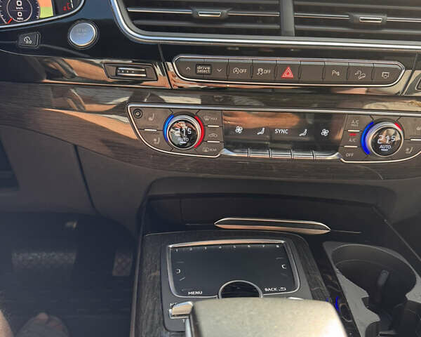 Черный Ауди Ку 7, объемом двигателя 3 л и пробегом 172 тыс. км за 30900 $, фото 8 на Automoto.ua