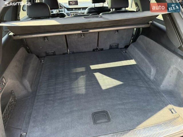 Черный Ауди Ку 7, объемом двигателя 2.97 л и пробегом 195 тыс. км за 42000 $, фото 8 на Automoto.ua