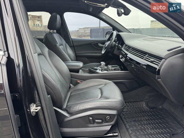Черный Ауди Ку 7, объемом двигателя 3 л и пробегом 270 тыс. км за 23999 $, фото 24 на Automoto.ua
