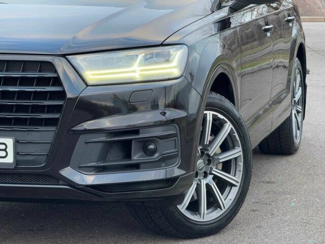 Чорний Ауді Ку 7, об'ємом двигуна 0 л та пробігом 130 тис. км за 22000 $, фото 2 на Automoto.ua