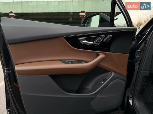 Черный Ауди Ку 7, объемом двигателя 3 л и пробегом 105 тыс. км за 28600 $, фото 17 на Automoto.ua