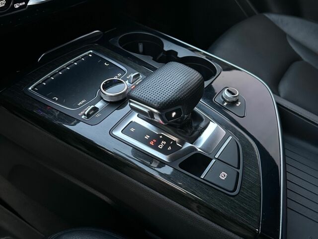 Чорний Ауді Ку 7, об'ємом двигуна 3 л та пробігом 204 тис. км за 21500 $, фото 17 на Automoto.ua