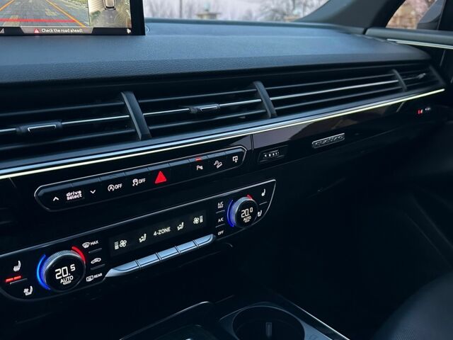 Чорний Ауді Ку 7, об'ємом двигуна 3 л та пробігом 204 тис. км за 21500 $, фото 22 на Automoto.ua