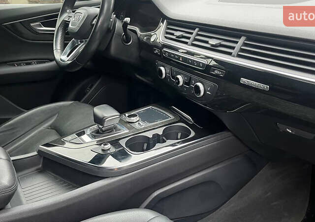 Черный Ауди Ку 7, объемом двигателя 3 л и пробегом 206 тыс. км за 25700 $, фото 37 на Automoto.ua