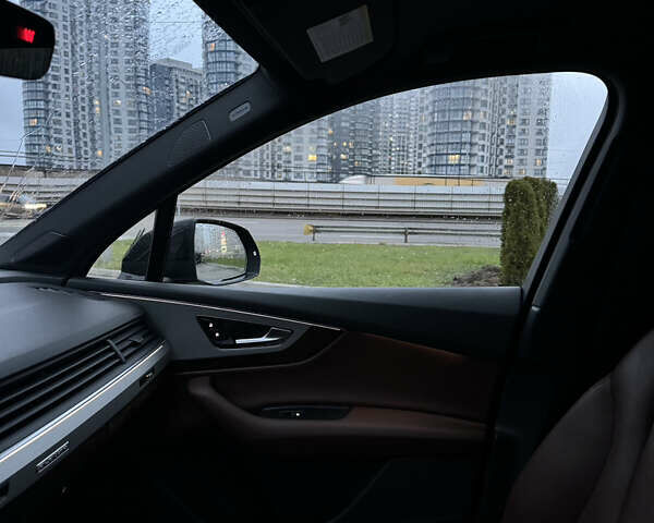 Черный Ауди Ку 7, объемом двигателя 1.98 л и пробегом 110 тыс. км за 24699 $, фото 25 на Automoto.ua