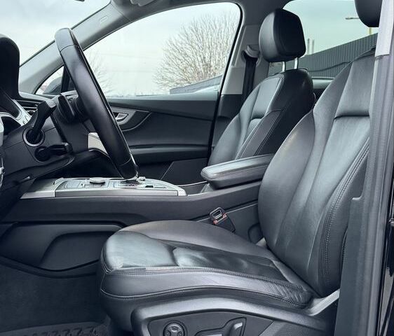 Чорний Ауді Ку 7, об'ємом двигуна 3 л та пробігом 189 тис. км за 37500 $, фото 12 на Automoto.ua