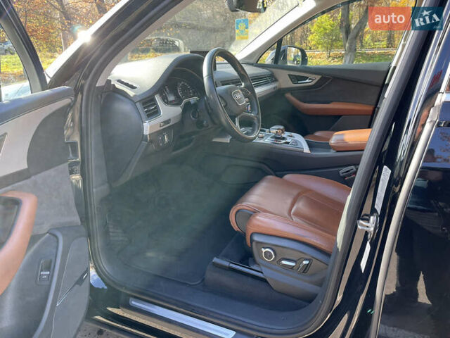 Ауди Ку 7 2017 в Ивано-Франковске на Automoto.ua Черный Ауди Ку 7, объемом двигателя 2.99 л и пробегом 140 тыс. км за 45500 $, фото 6 на Automoto.ua