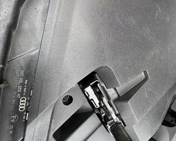 Черный Ауди Ку 7, объемом двигателя 3 л и пробегом 200 тыс. км за 29999 $, фото 52 на Automoto.ua