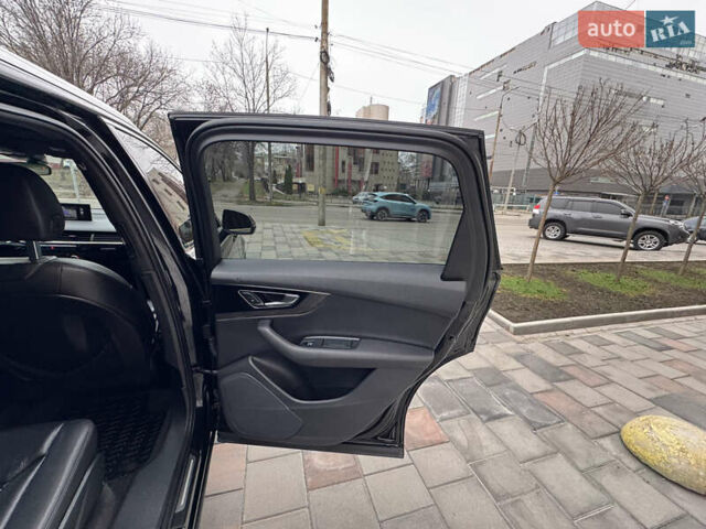 Черный Ауди Ку 7, объемом двигателя 3 л и пробегом 200 тыс. км за 29999 $, фото 30 на Automoto.ua