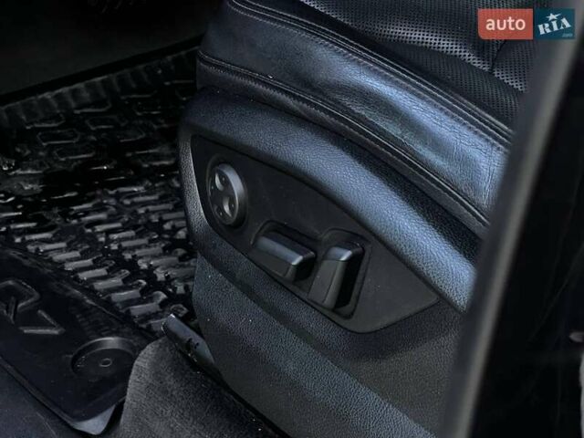 Черный Ауди Ку 7, объемом двигателя 3 л и пробегом 230 тыс. км за 24000 $, фото 5 на Automoto.ua