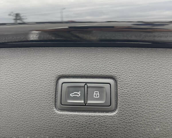 Черный Ауди Ку 7, объемом двигателя 3 л и пробегом 150 тыс. км за 33950 $, фото 11 на Automoto.ua